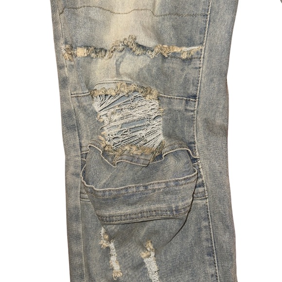 Distressed Wide Leg Jeans in Gray - Picture 4 of 7